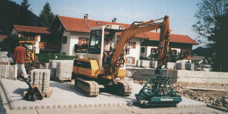 Pflastergreif P03 - 1999