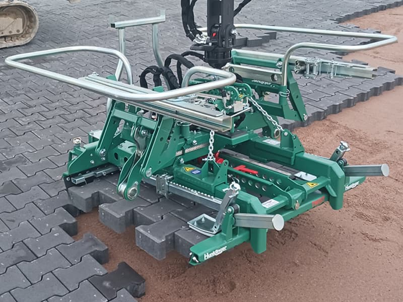 Modell - Pflastergreif P02-3